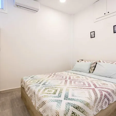Apartment Santorini's Welcoming Getaway - Blissful & Homely