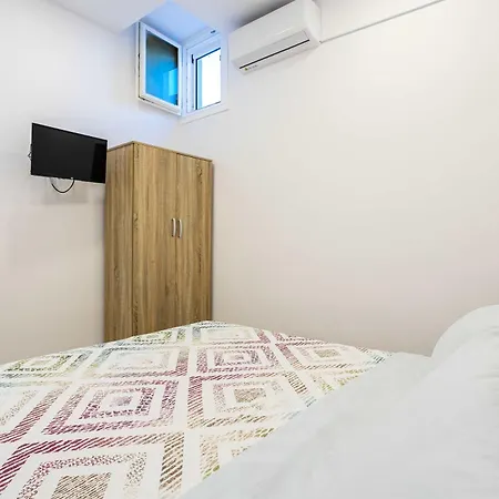 Santorini's Welcoming Getaway - Blissful & Homely Appartamento Vourvoúlos